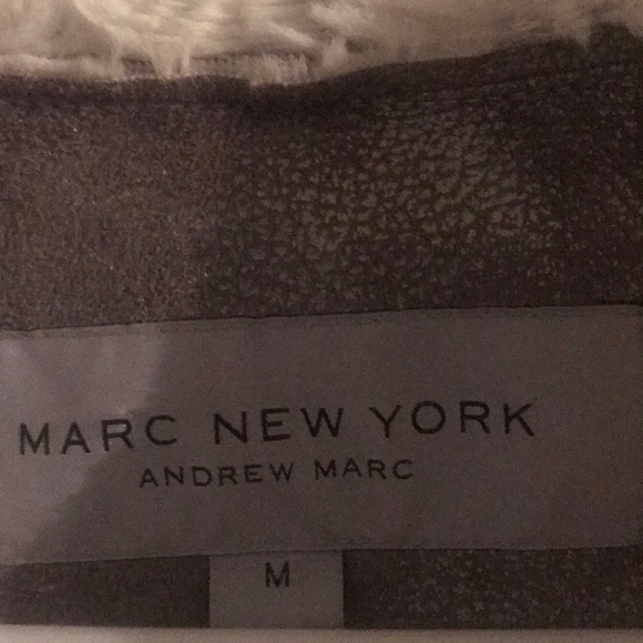 Vest - Picture 2 of 6